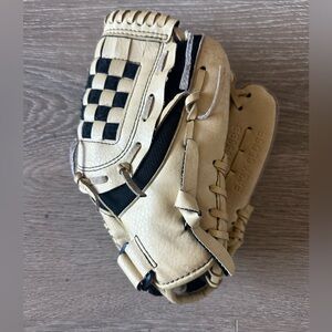 Kids Primed brand Tan and Black Baseball 10.5 Glove
